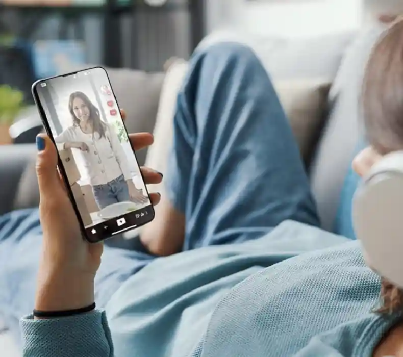 Why use vertical video | Digital Agency | Hydra Creative Why use vertical video | Digital Agency | Hydra Creative